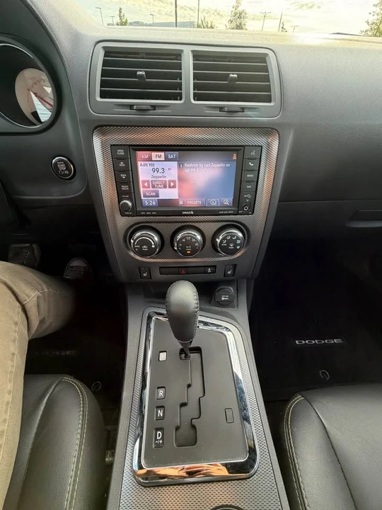 2011 Dodge Challenger 3rd Gen - Image 13 of 15