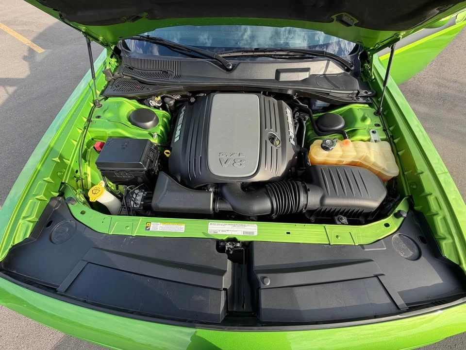 2011 Dodge Challenger 3rd Gen - Image 9 of 15