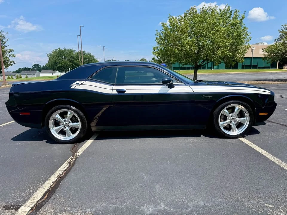 2011 Dodge Challenger 3rd Gen - Image 5 of 11