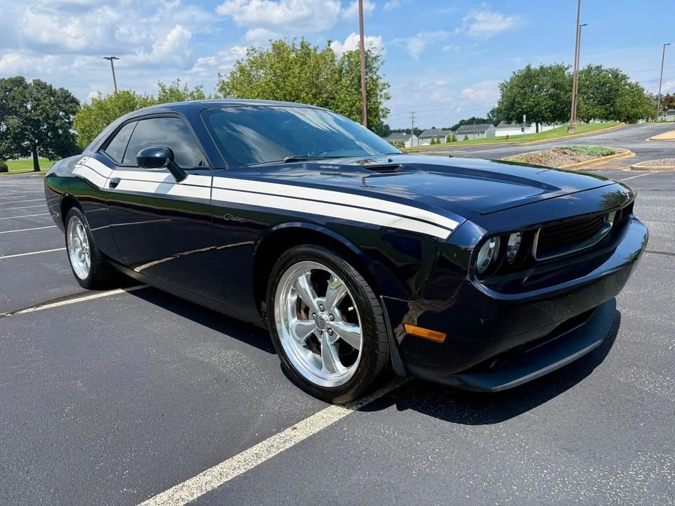 2011 Dodge Challenger 3rd Gen - Image 4 of 11
