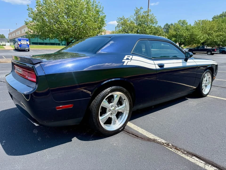 2011 Dodge Challenger 3rd Gen - Image 6 of 11