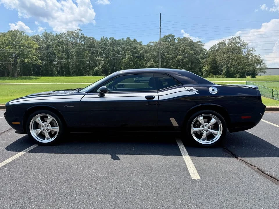 2011 Dodge Challenger 3rd Gen - Image 2 of 11