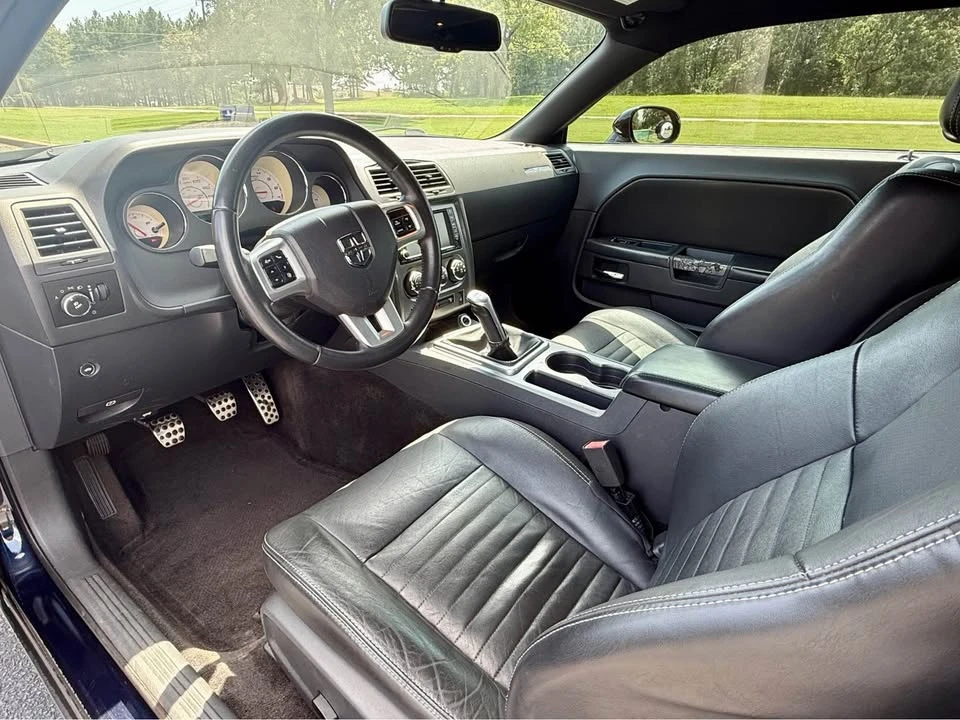2011 Dodge Challenger 3rd Gen - Image 7 of 11