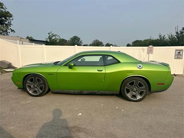 2011 Dodge Challenger 3rd Gen - Image 2 of 9