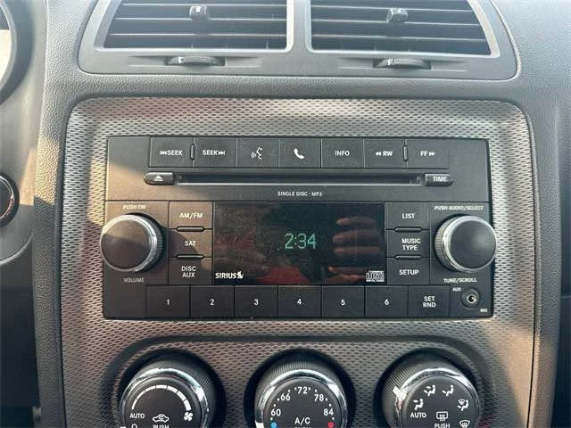 2011 Dodge Challenger 3rd Gen - Image 7 of 9