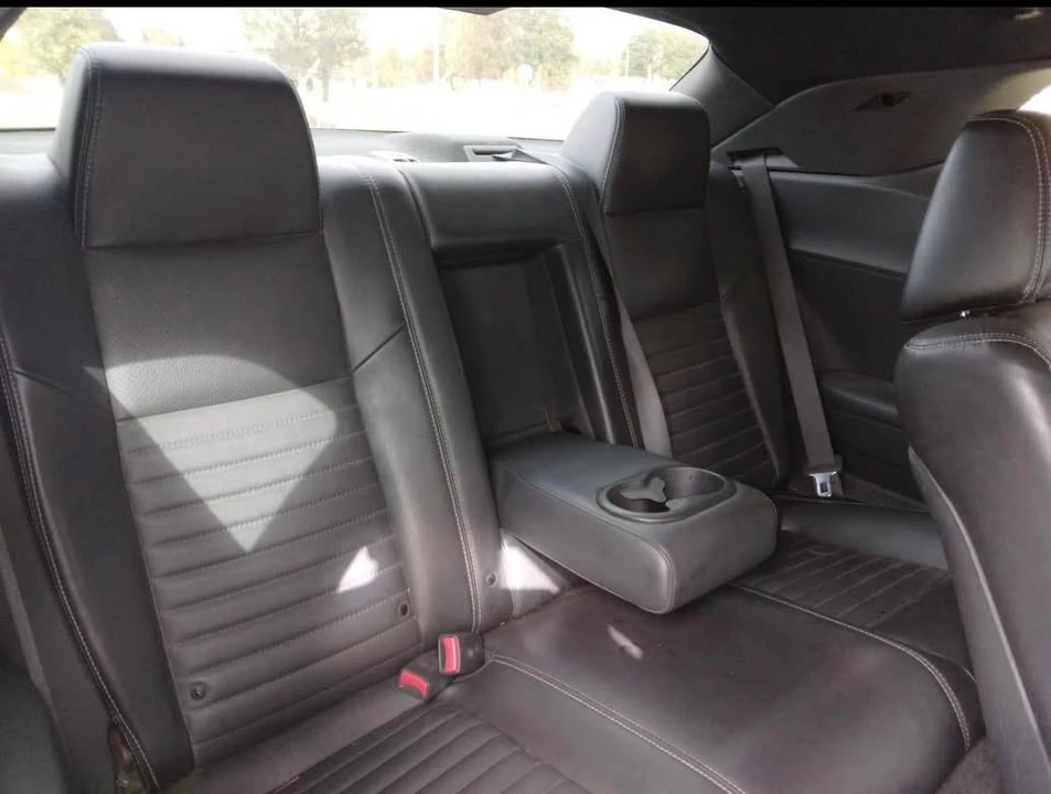2011 Dodge Challenger 3rd Gen - Image 6 of 12