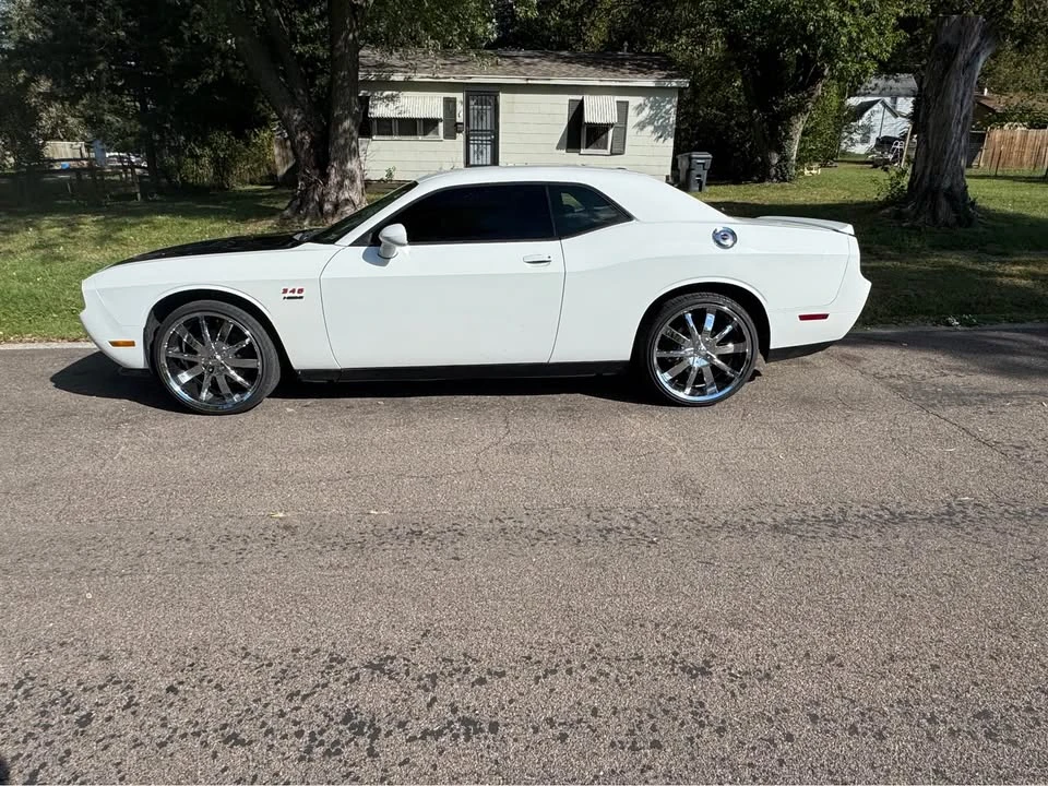 2011 Dodge Challenger 3rd Gen - Image 3 of 4