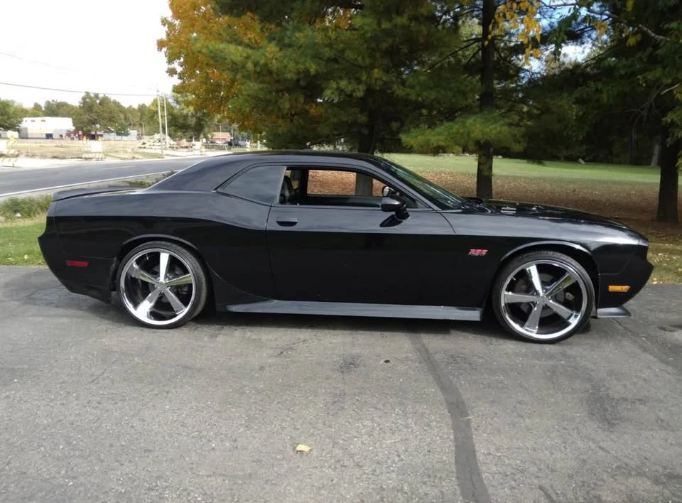 2011 Dodge Challenger 3rd Gen - Image 4 of 12