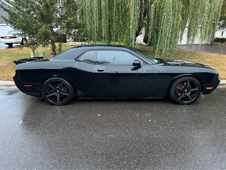 2011 Dodge Challenger 3rd Gen - Image 4 of 11