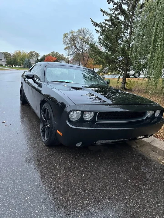 2011 Dodge Challenger 3rd Gen - Image 2 of 11