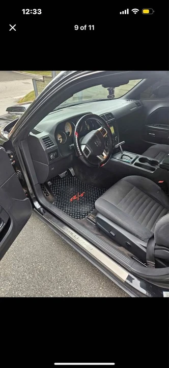 2011 Dodge Challenger 3rd Gen - Image 5 of 6