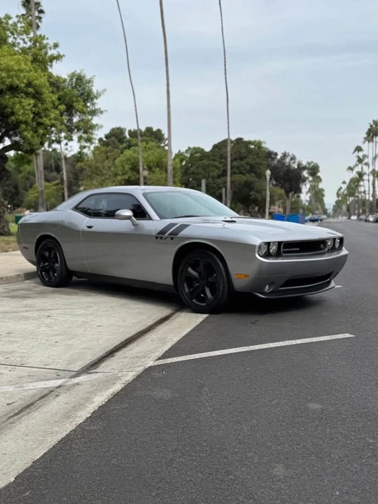 2011 Dodge Challenger 3rd Gen - Image 4 of 13