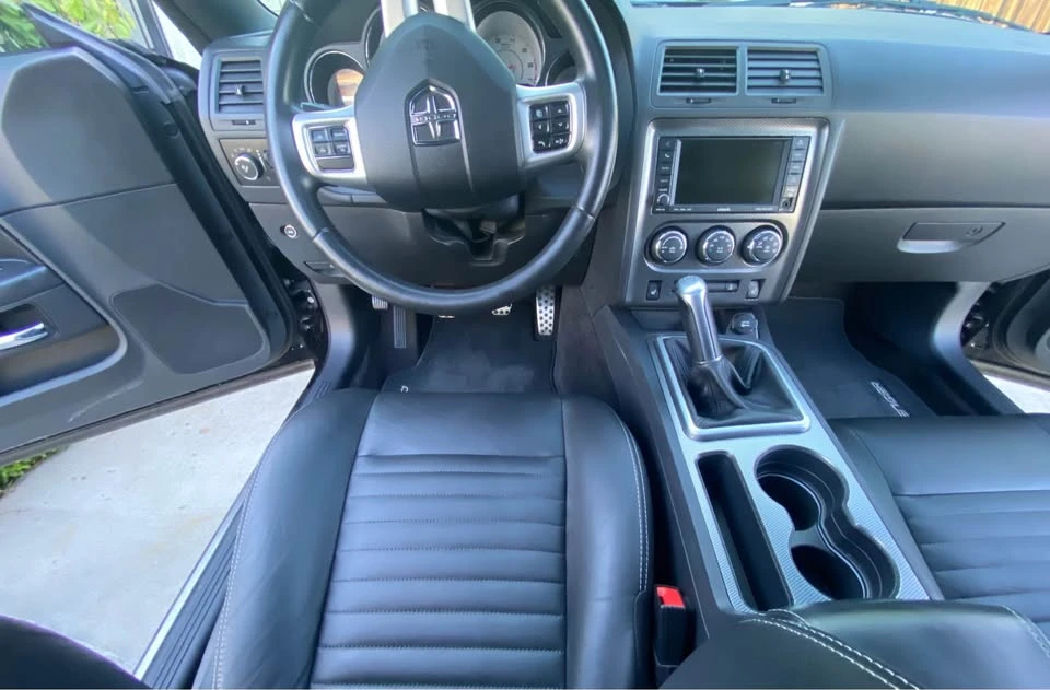 2011 Dodge Challenger 3rd Gen - Image 5 of 17
