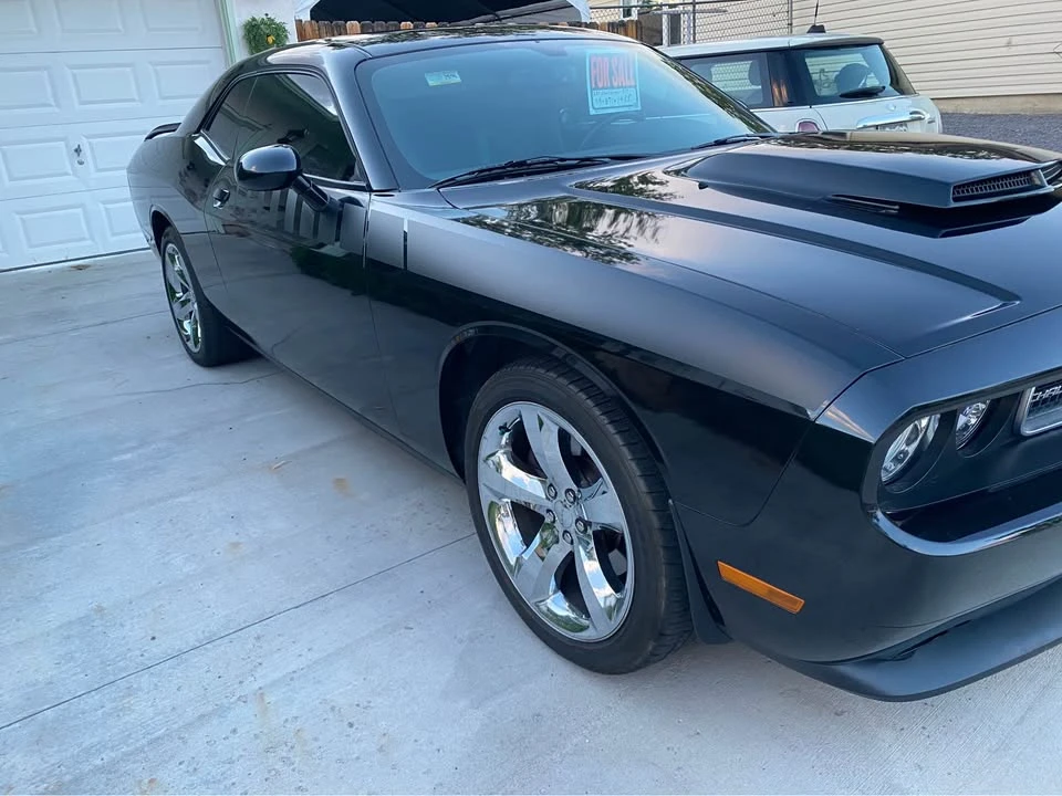2011 Dodge Challenger 3rd Gen - Image 8 of 17