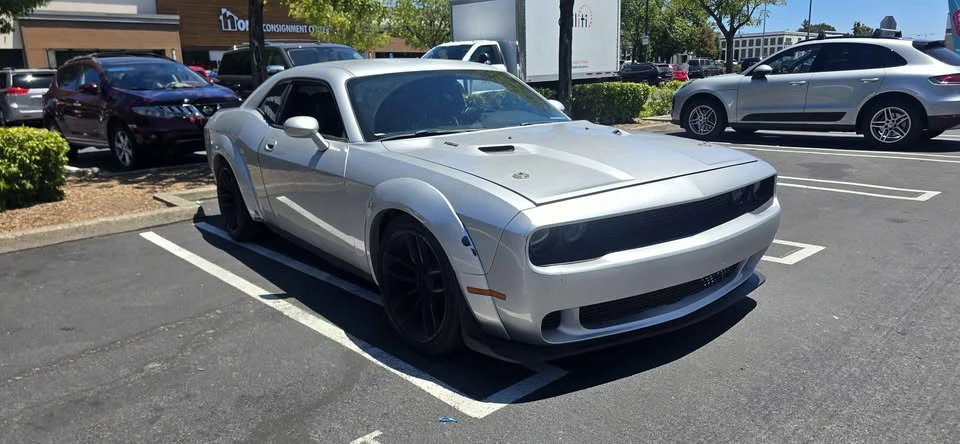 2011 Dodge Challenger 3rd Gen - Image 2 of 4