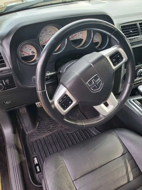 2011 Dodge Challenger 3rd Gen - Image 14 of 20