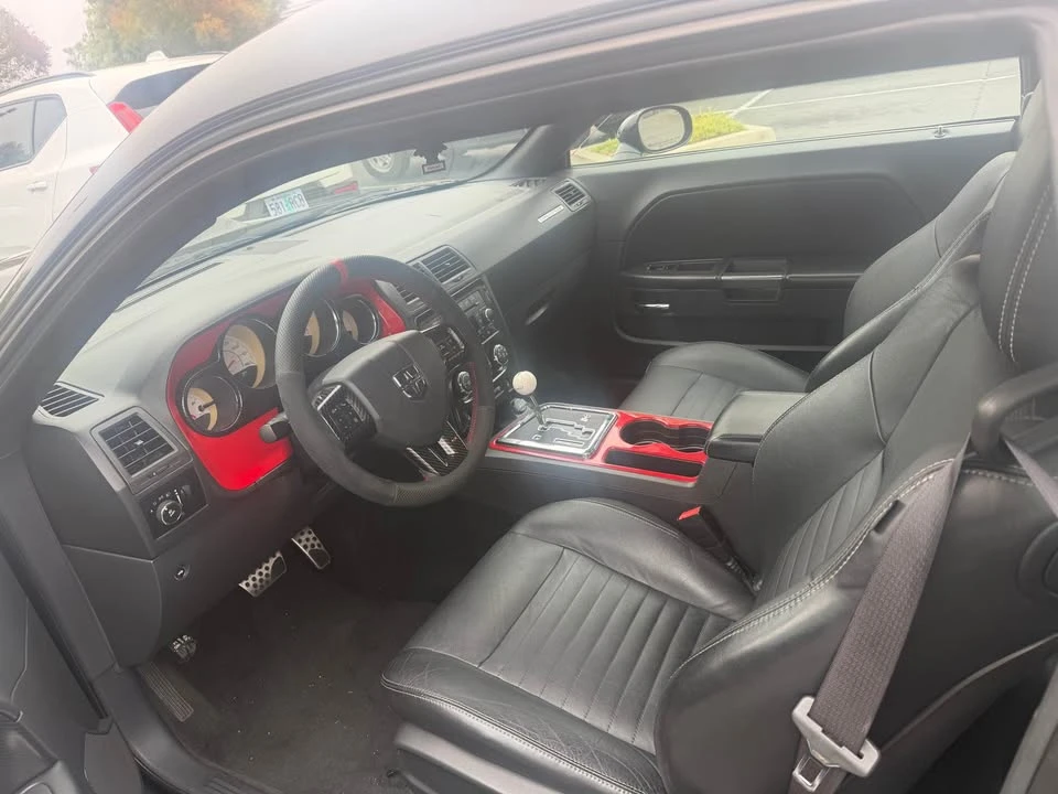 2011 Dodge Challenger 3rd Gen - Image 6 of 13