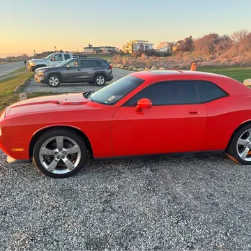 2011 Dodge Challenger R/T Coupe