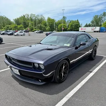 2011 Dodge Challenger R/T Coupe