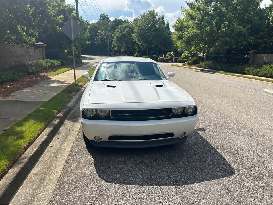2011 Dodge Challenger 3rd Gen - Image 2 of 8