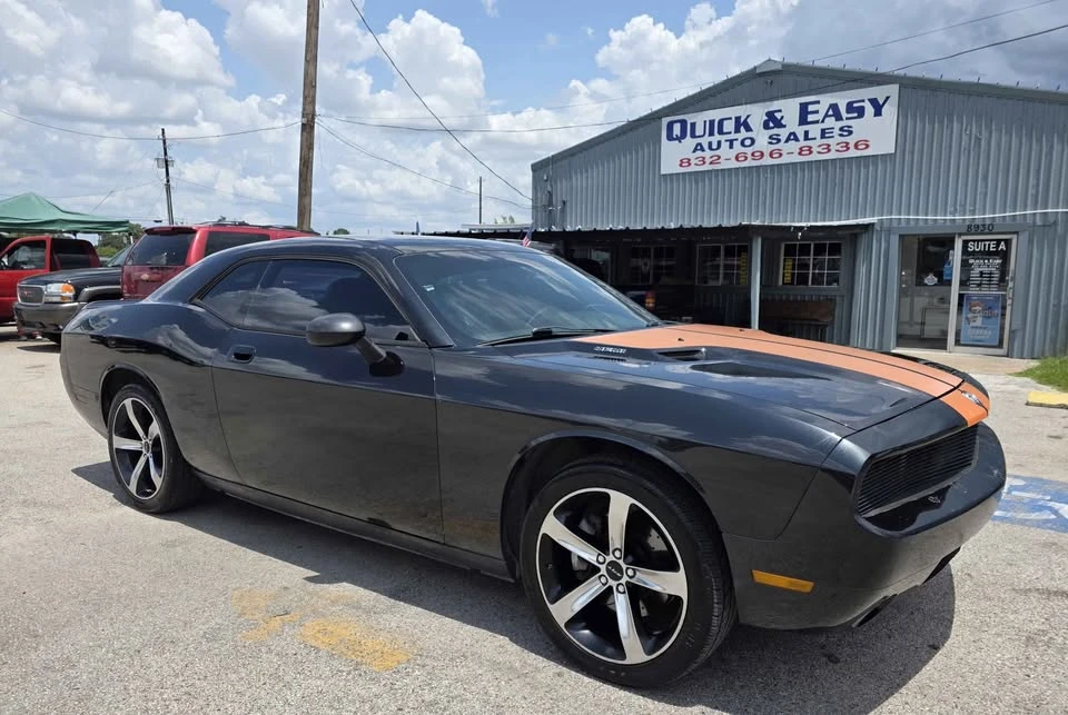 2011 Dodge Challenger 3rd Gen - Image 2 of 13