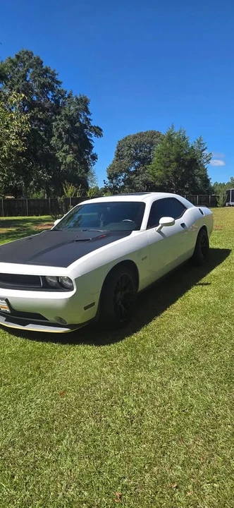 2011 Dodge Challenger 3rd Gen - Image 9 of 11