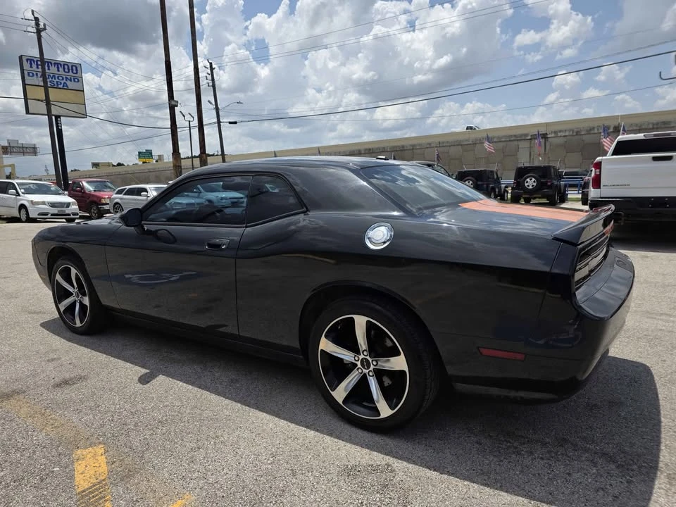 2011 Dodge Challenger 3rd Gen - Image 6 of 13