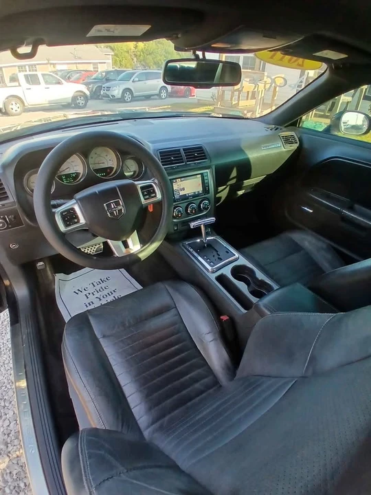 2011 Dodge Challenger 3rd Gen - Image 7 of 11
