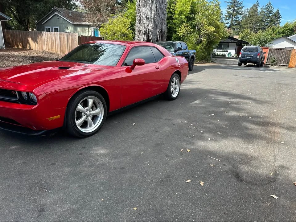 2011 Dodge Challenger 3rd Gen - Image 5 of 7