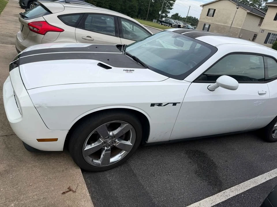 2011 Dodge Challenger 3rd Gen - Image 7 of 8