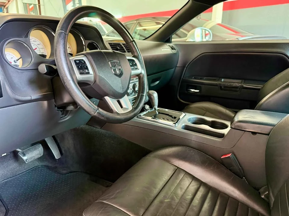 2011 Dodge Challenger 3rd Gen - Image 12 of 17