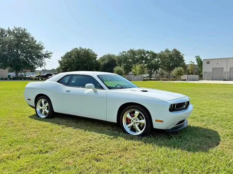 2011 Dodge Challenger R/T Coupe