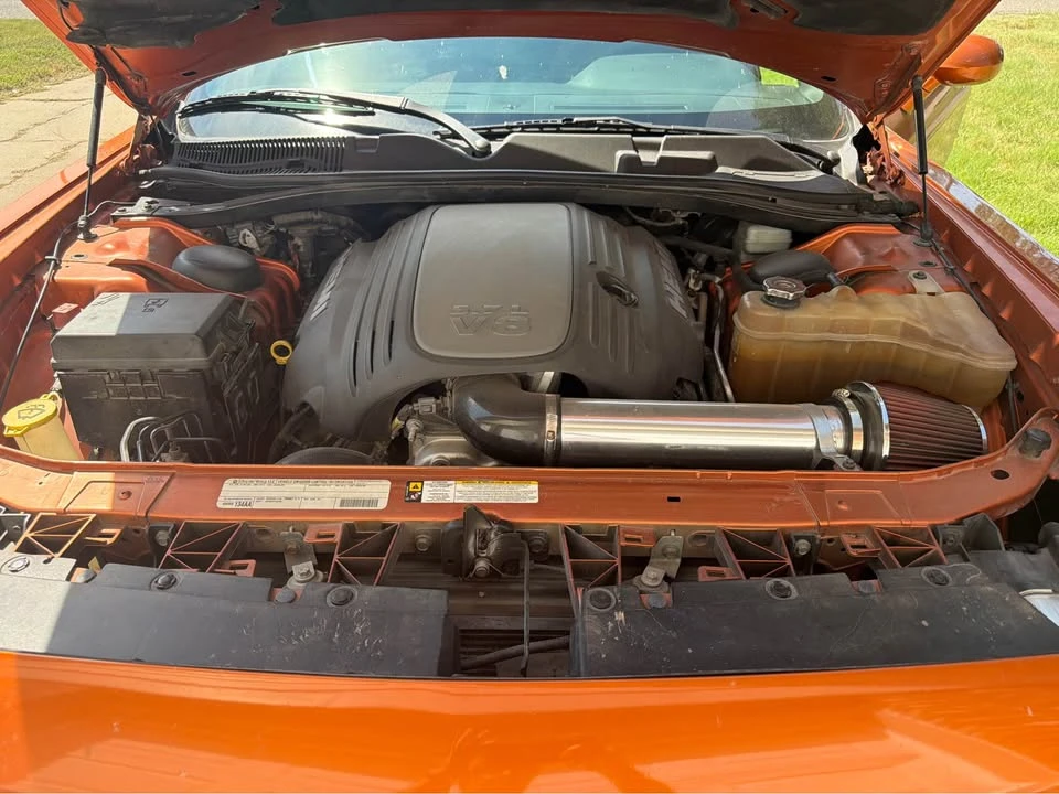 2011 Dodge Challenger 3rd Gen - Image 7 of 8