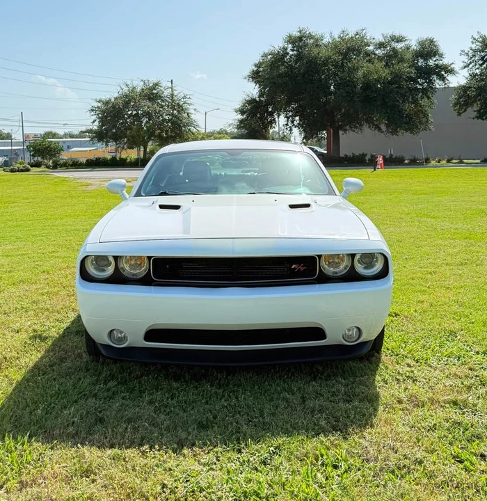 2011 Dodge Challenger 3rd Gen - Image 14 of 15
