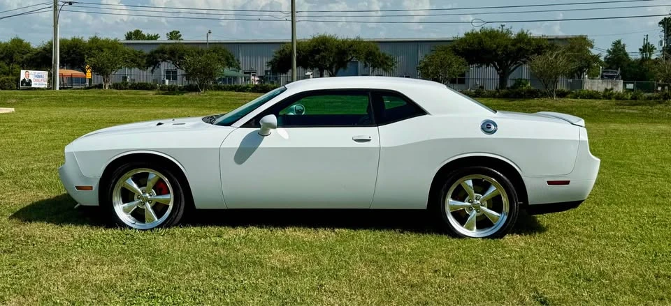2011 Dodge Challenger 3rd Gen - Image 12 of 15