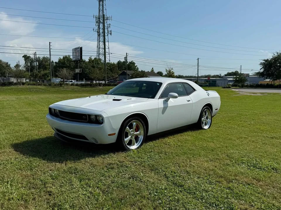 2011 Dodge Challenger 3rd Gen - Image 11 of 16
