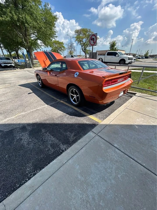 2011 Dodge Challenger 3rd Gen - Image 4 of 9