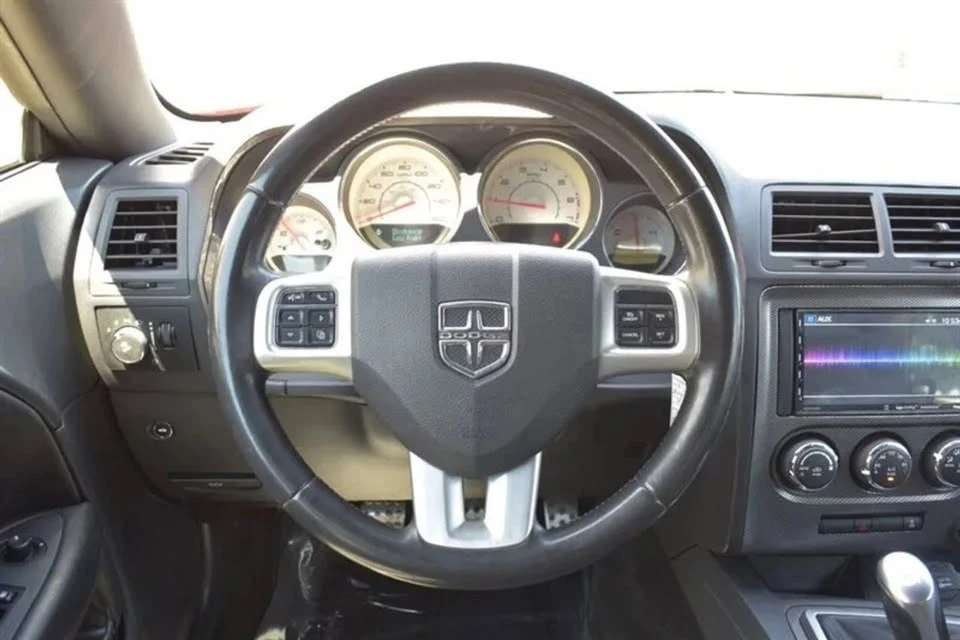 2011 Dodge Challenger 3rd Gen - Image 16 of 20