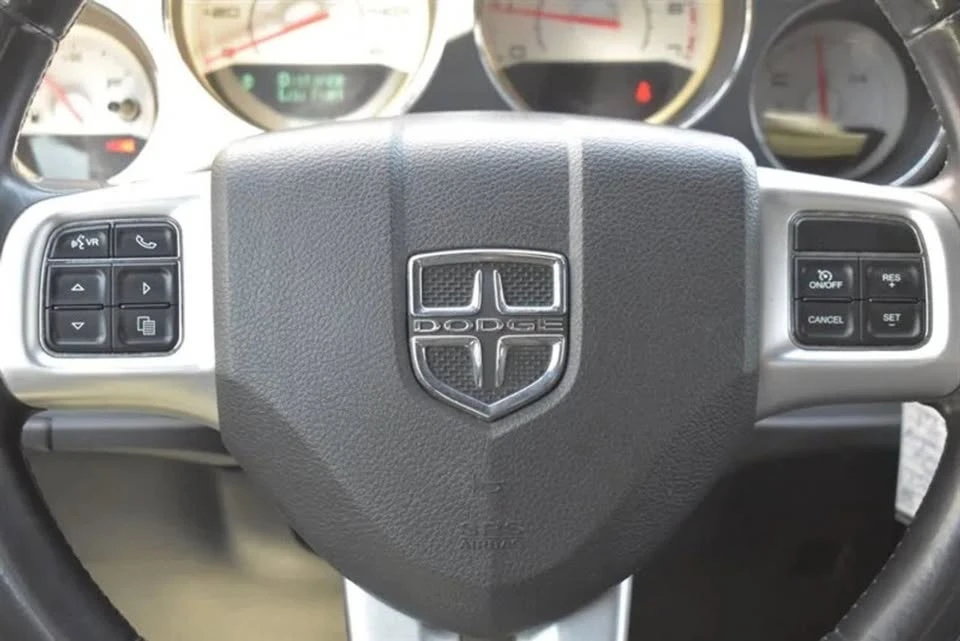2011 Dodge Challenger 3rd Gen - Image 17 of 20