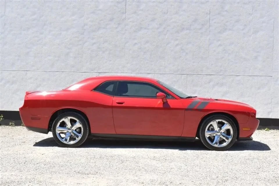 2011 Dodge Challenger 3rd Gen - Image 9 of 20