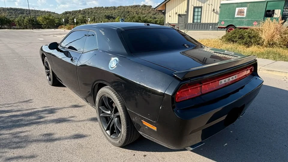 2011 Dodge Challenger 3rd Gen - Image 8 of 9