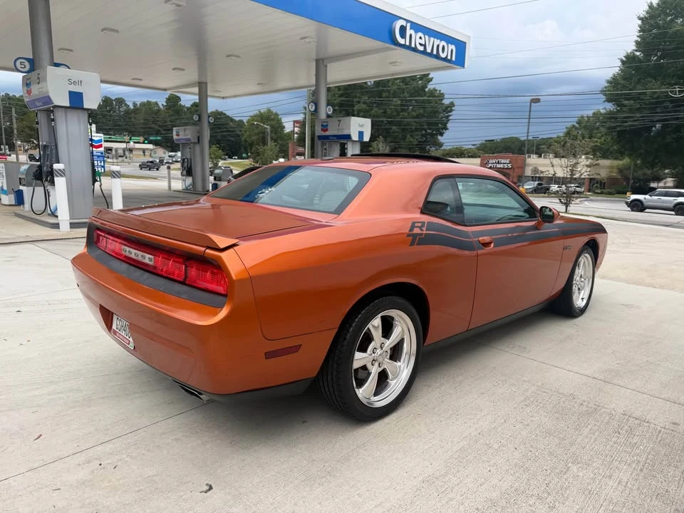 2011 Dodge Challenger 3rd Gen - Image 5 of 11