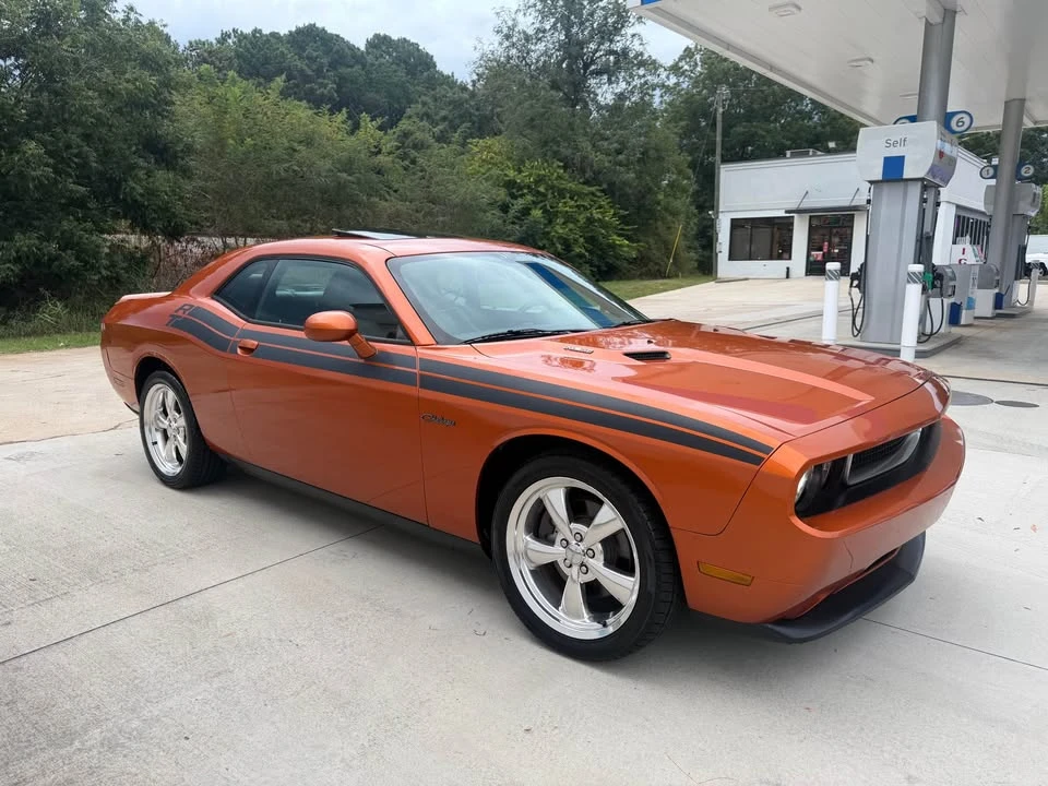 2011 Dodge Challenger 3rd Gen - Image 3 of 11