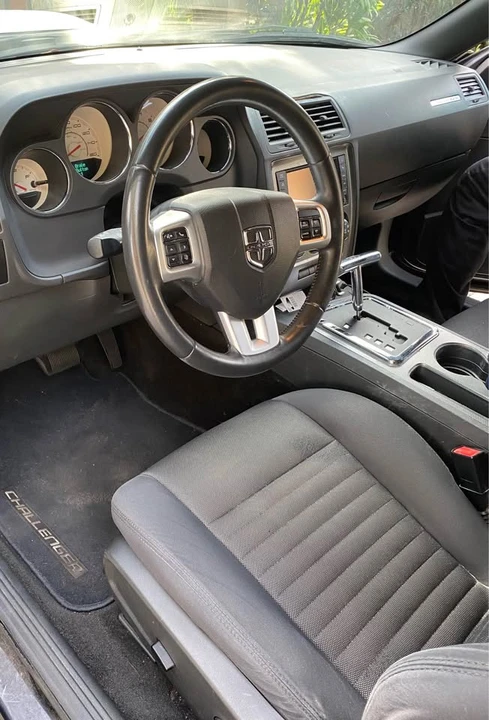2011 Dodge Challenger 3rd Gen - Image 6 of 10
