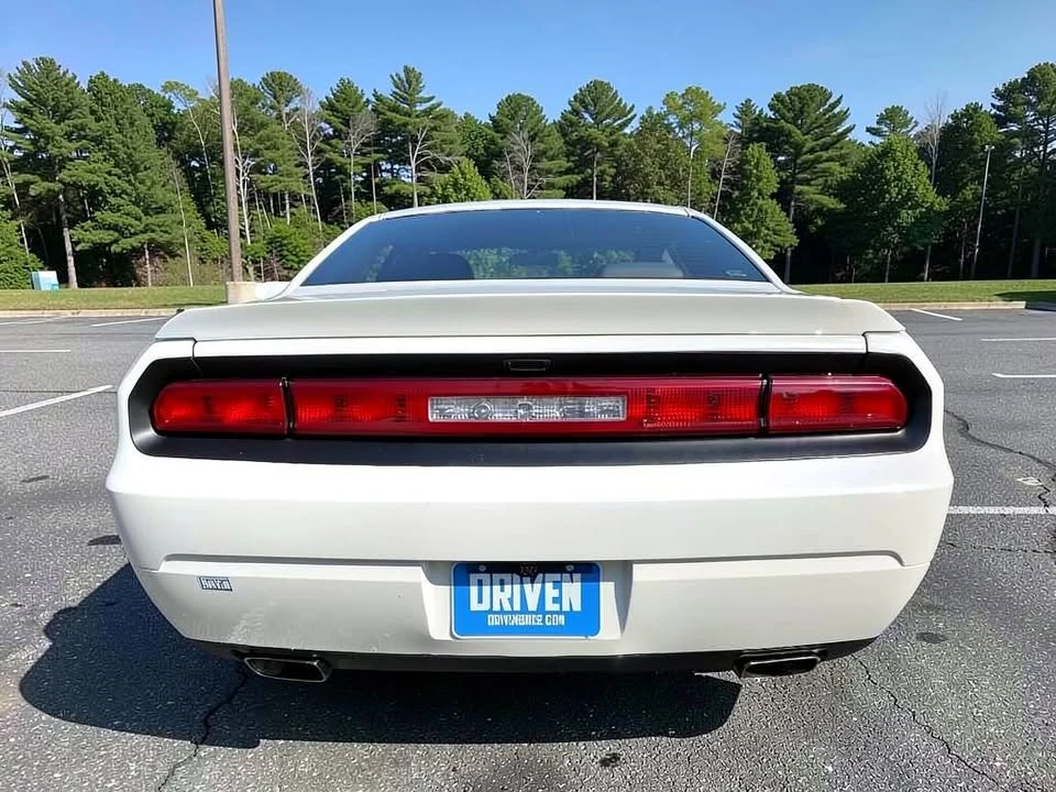 2011 Dodge Challenger 3rd Gen - Image 4 of 9