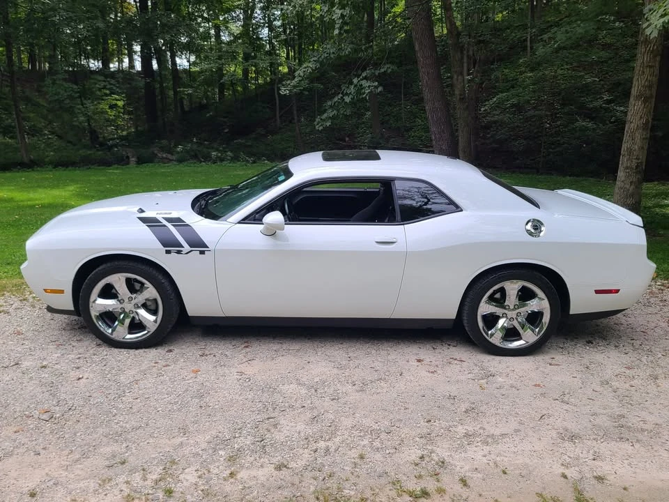 2011 Dodge Challenger 3rd Gen - Image 8 of 8