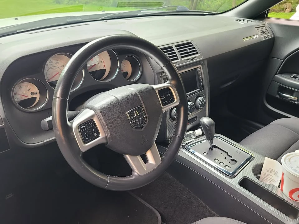 2011 Dodge Challenger 3rd Gen - Image 7 of 8