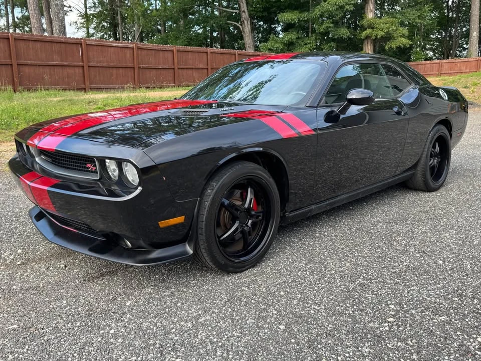2011 Dodge Challenger 3rd Gen - Image 2 of 14