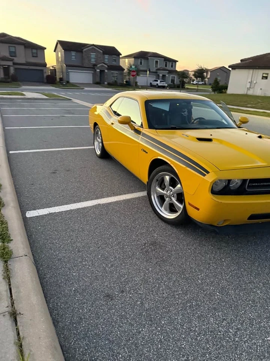 2011 Dodge Challenger 3rd Gen - Image 4 of 13