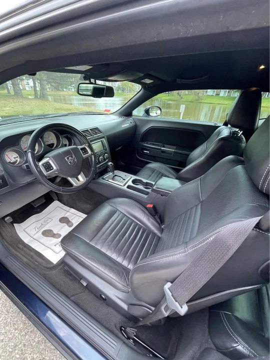 2011 Dodge Challenger 3rd Gen - Image 11 of 20
